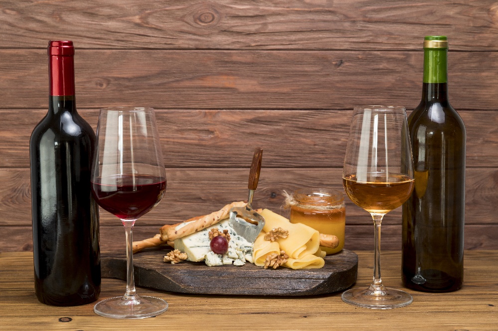 red and white wine